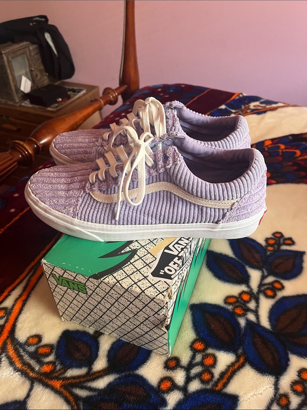 Vans  Lavender Corduroy Old Skool Sneakers with Cream Stripe